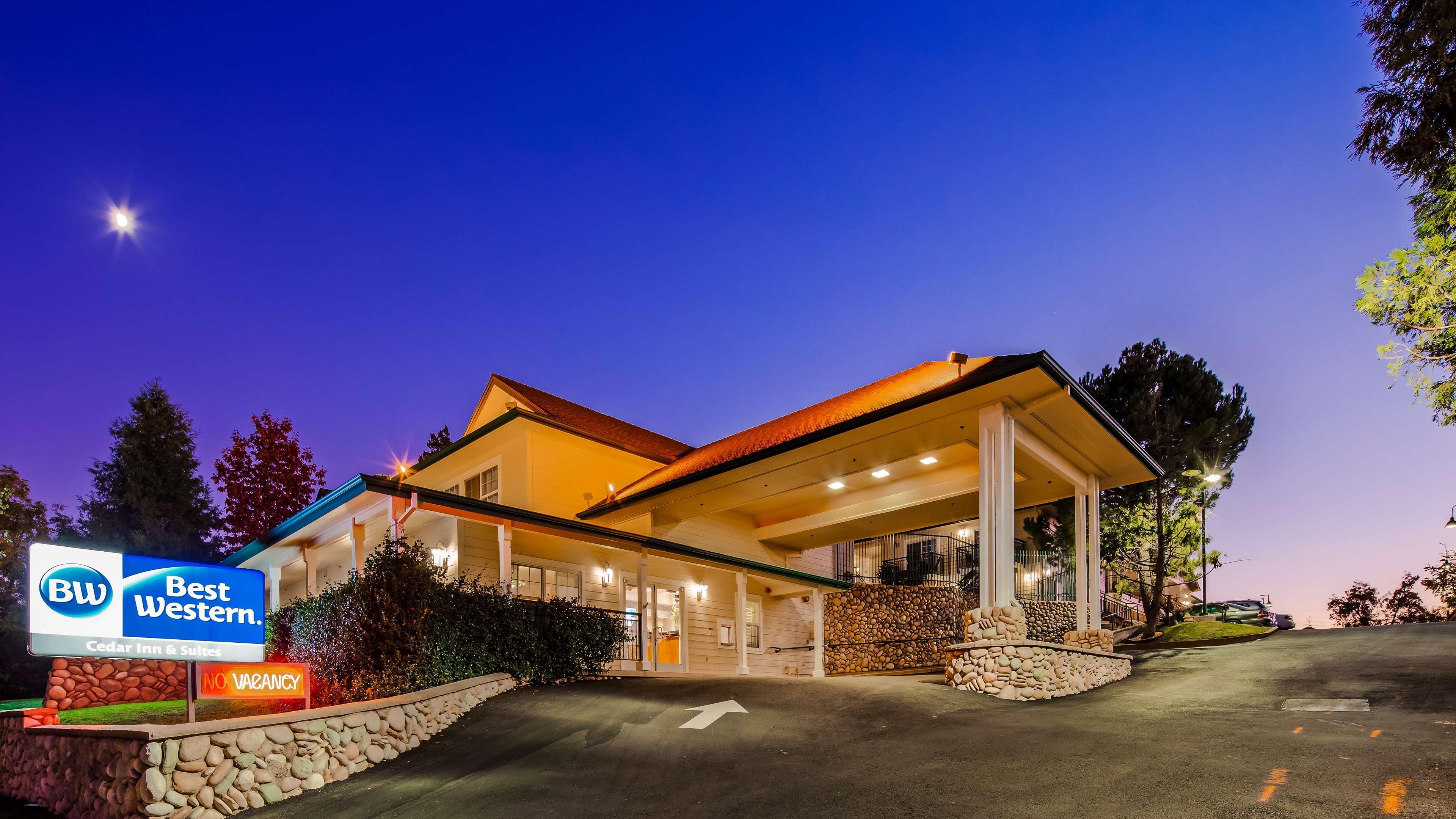 Best Western Cedar Inn&Suites Angels Camp Exterior foto